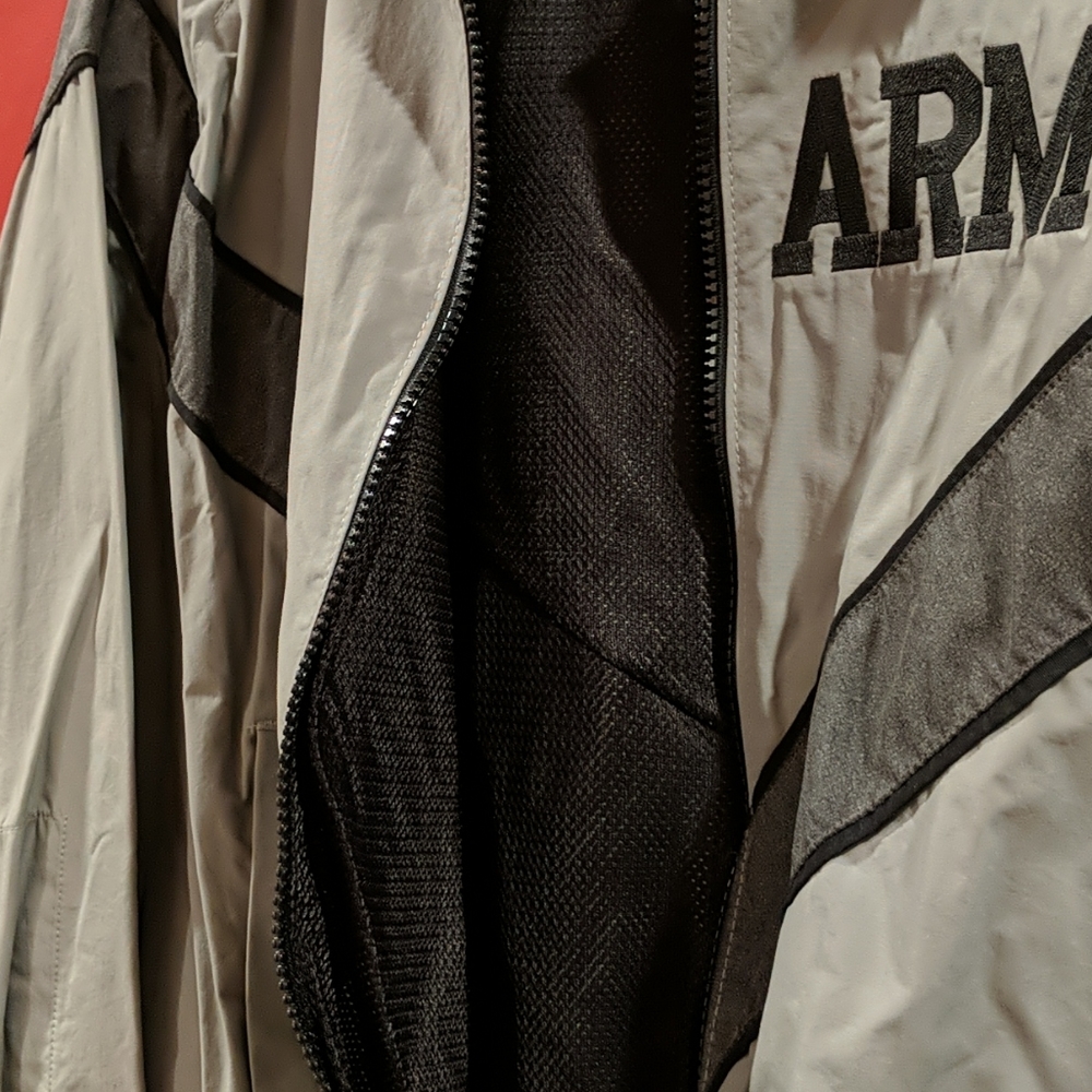 Women's jacket - Picture 3 of 3